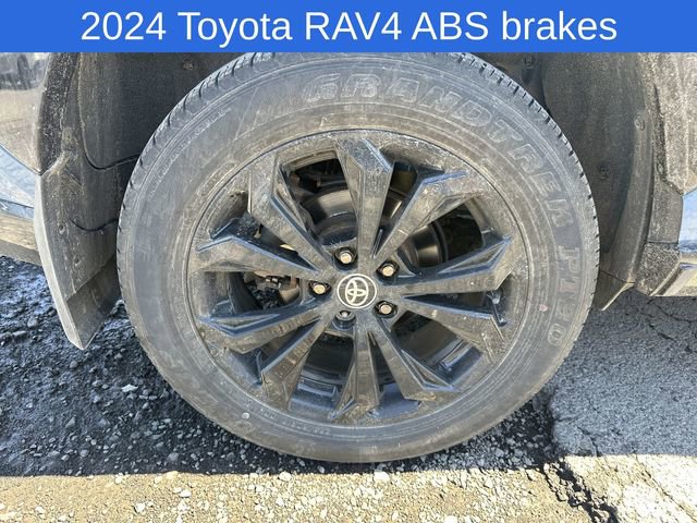 Used 2024 Toyota RAV4 SE w/ Convenience Package AWD/4WD image 20