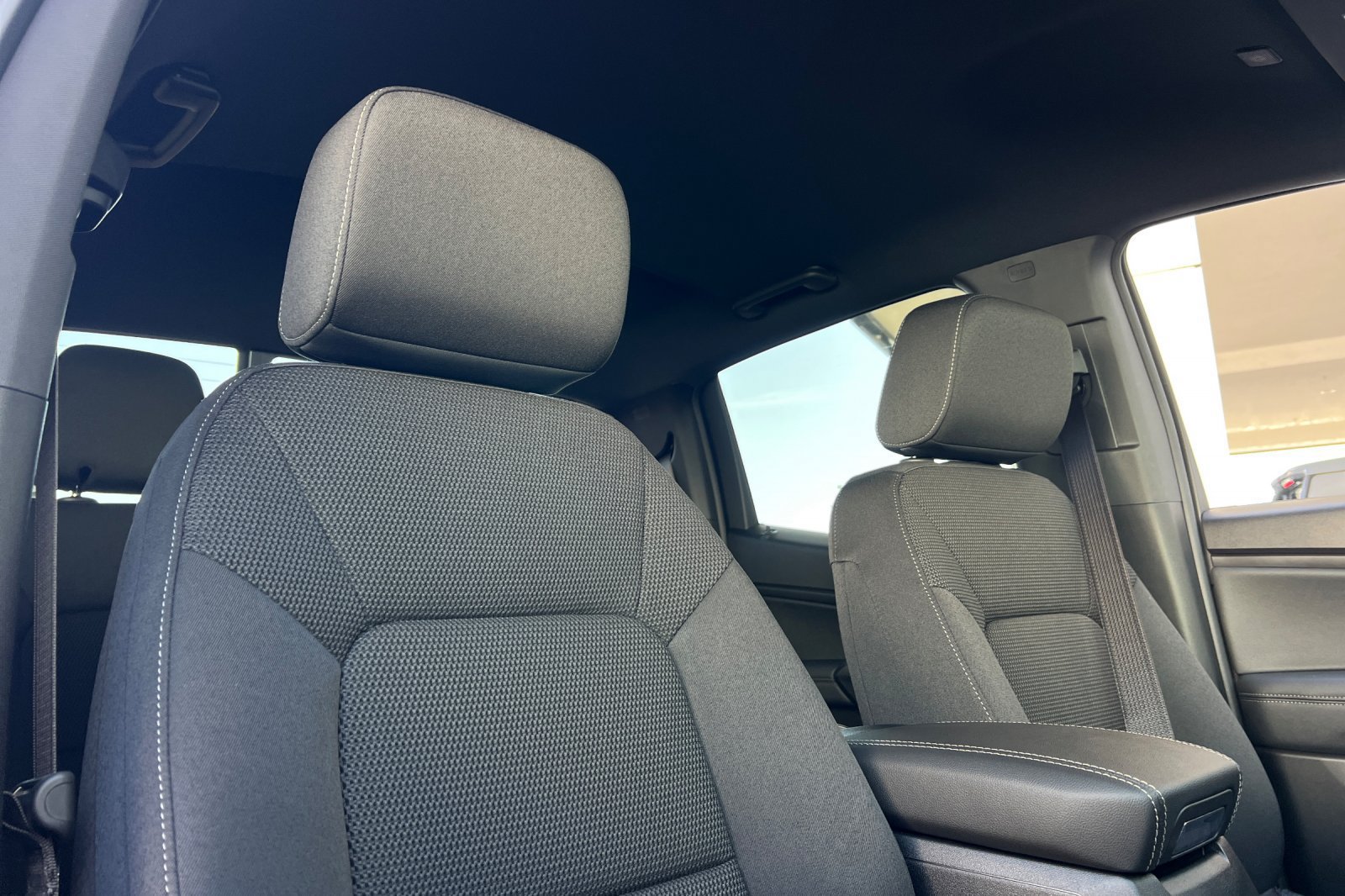New 2026 GMC Canyon Elevation RWD image 17