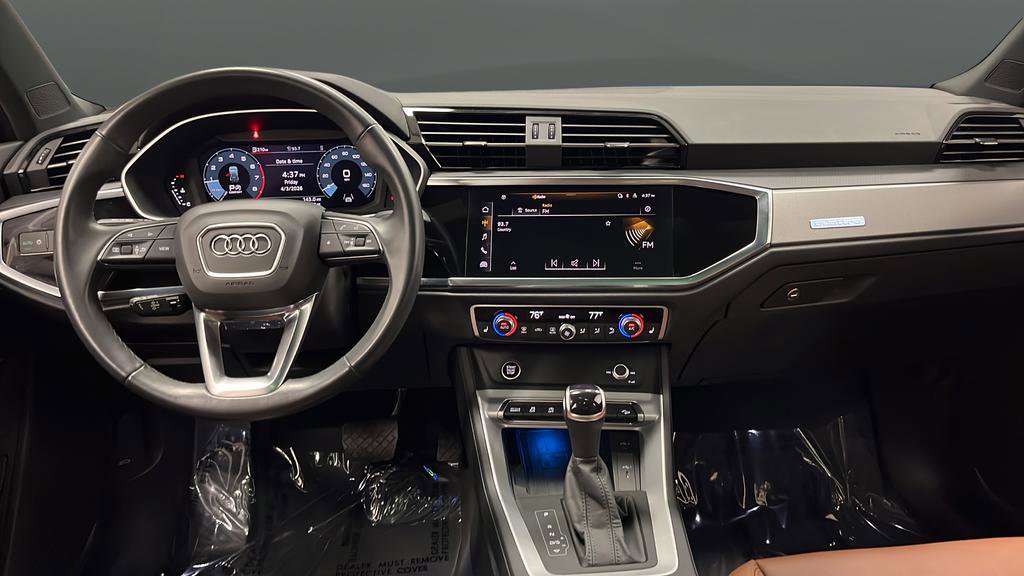 Used 2024 Audi Q3 2.0T Premium Plus w/ Premium Plus Package image 11