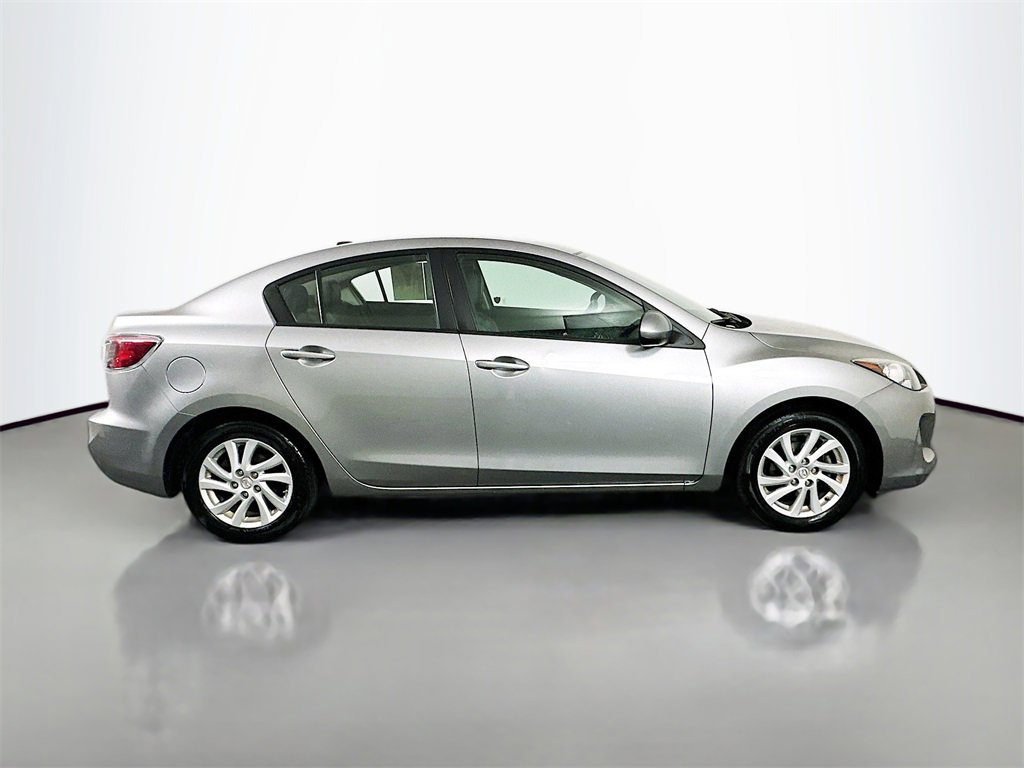 Used 2012 MAZDA MAZDA3 i Grand Touring w/ Tech Pkg image 8