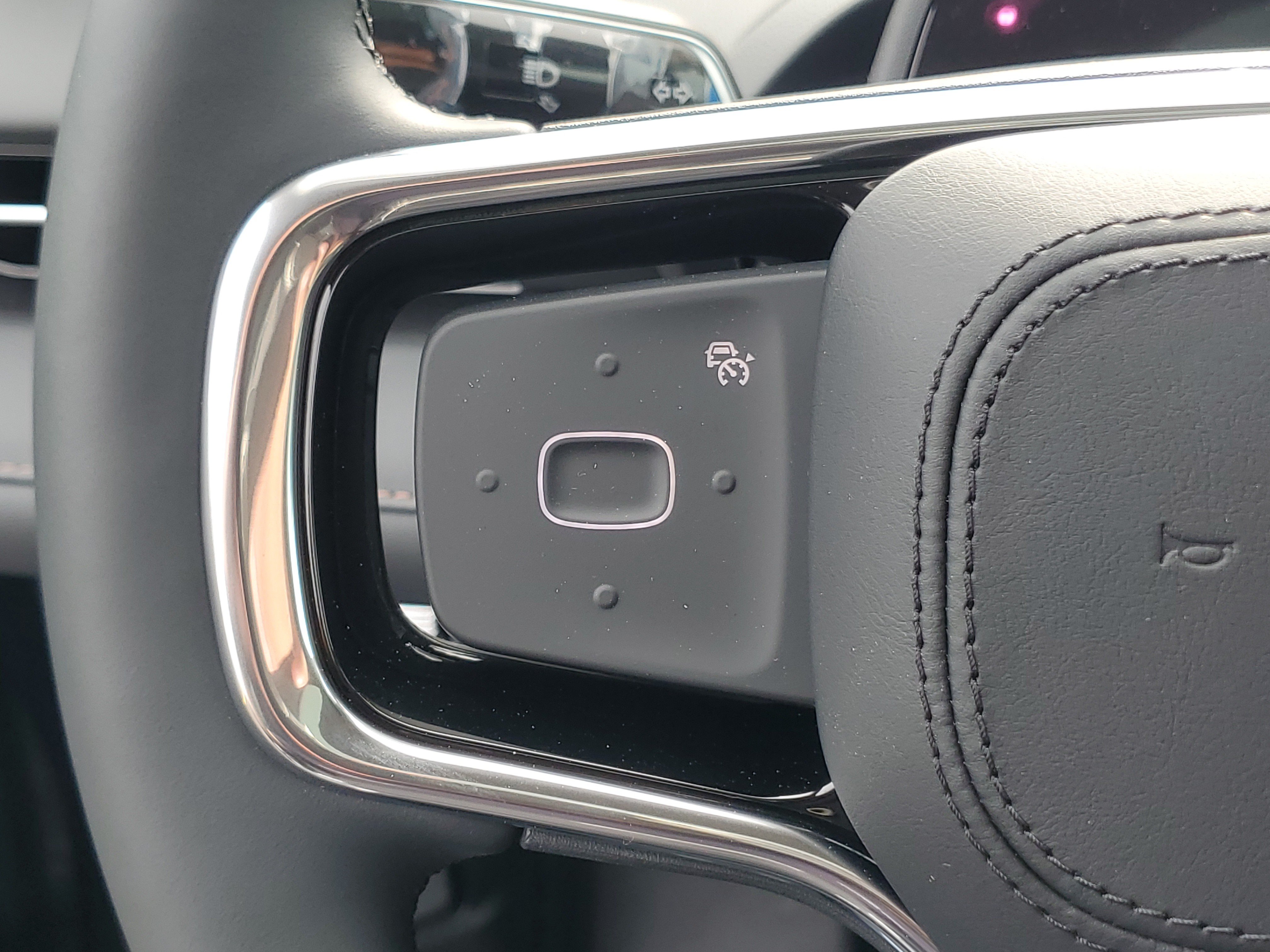 New 2026 Lincoln Nautilus Reserve AWD/4WD image 17