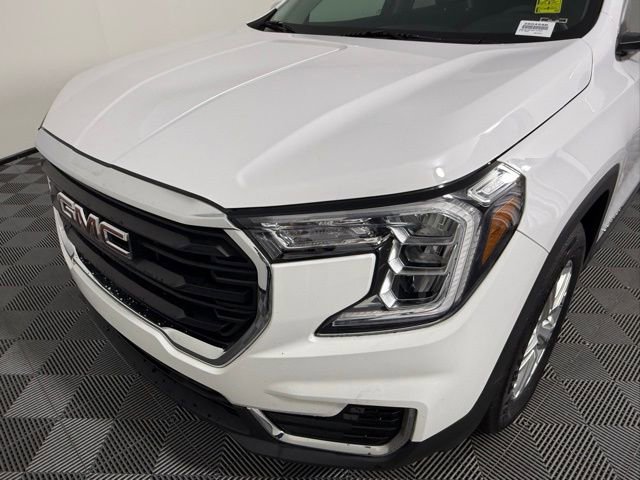 Used 2022 GMC Terrain SLE w/ Driver Convenience Package image 11