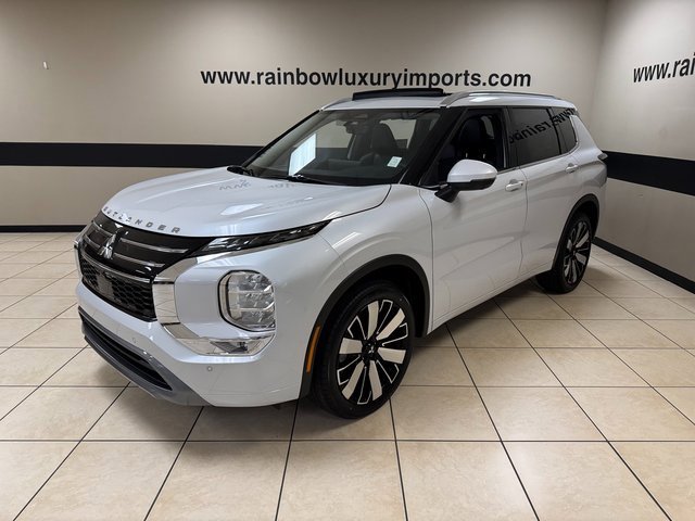 New 2025 Mitsubishi Outlander SEL image 3
