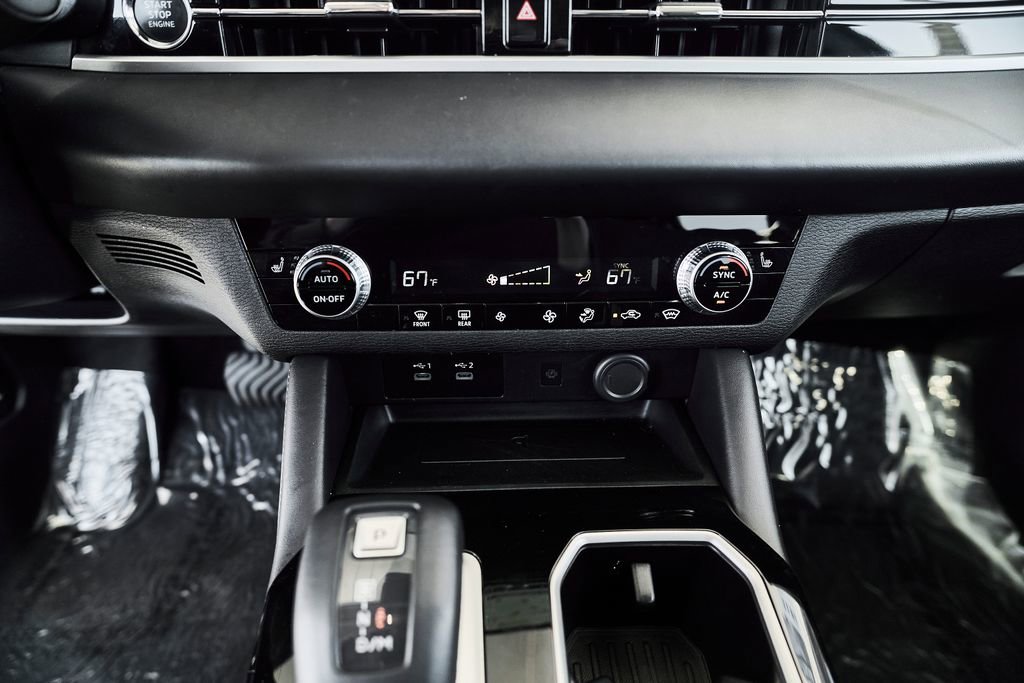 Used 2025 Mitsubishi Outlander SE AWD/4WD image 32
