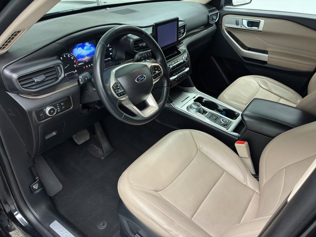 Used 2023 Ford Explorer Limited image 15