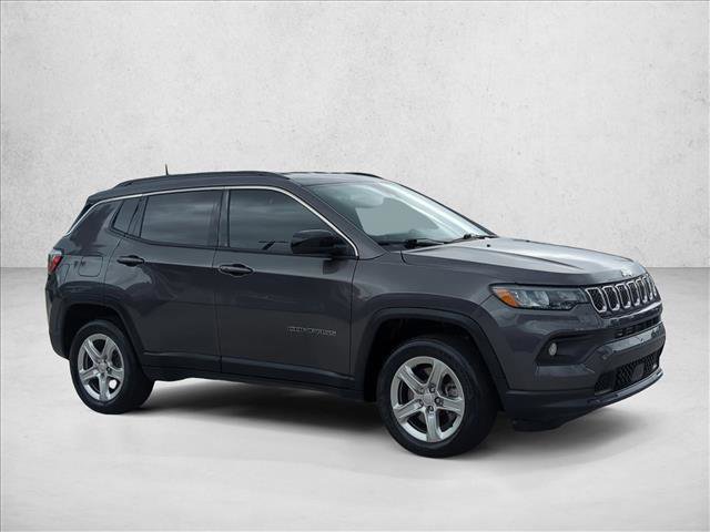 Used 2023 Jeep Compass Latitude AWD/4WD video 3