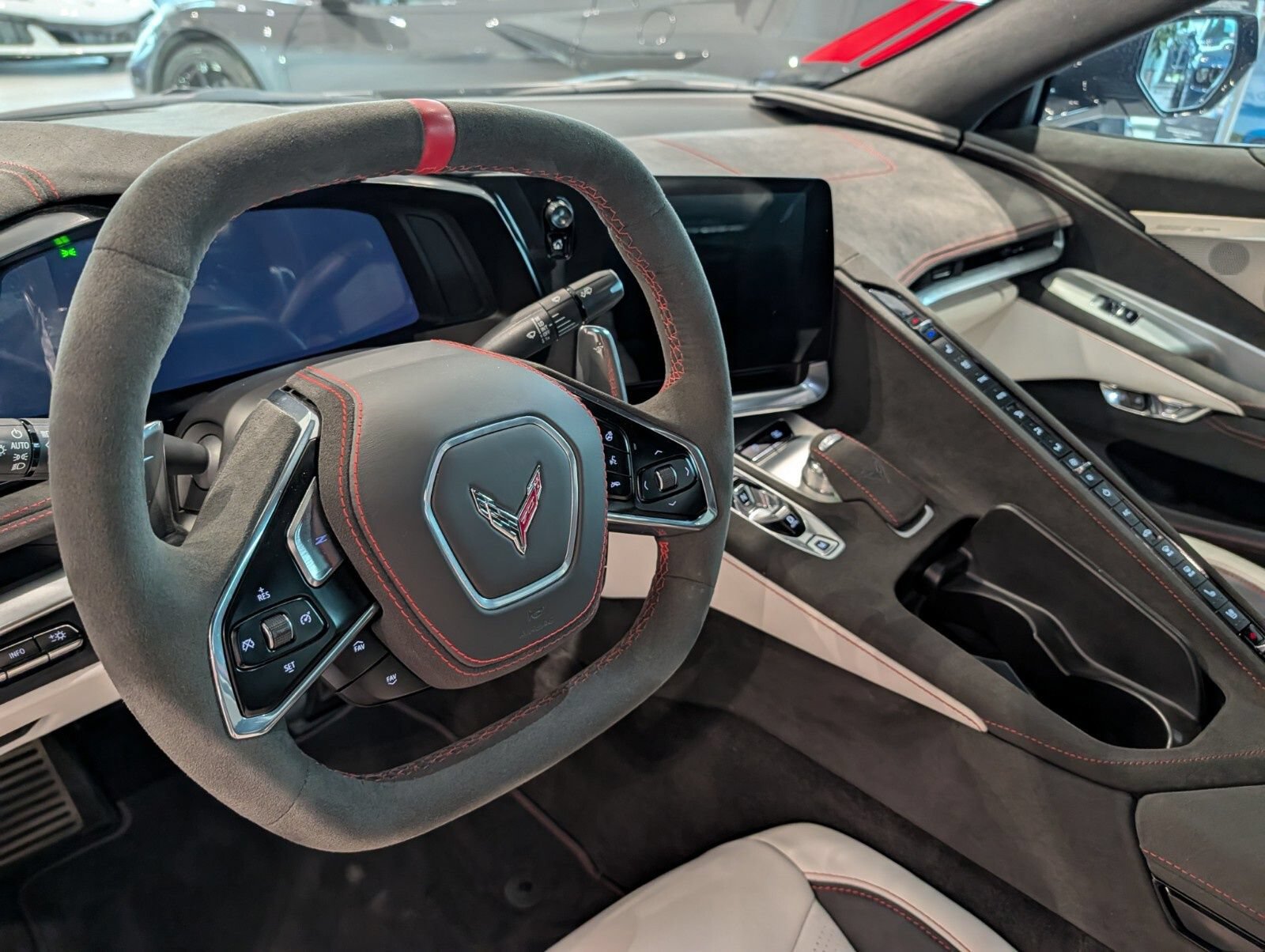 Used 2023 Chevrolet Corvette Stingray Premium Conv RWD image 38
