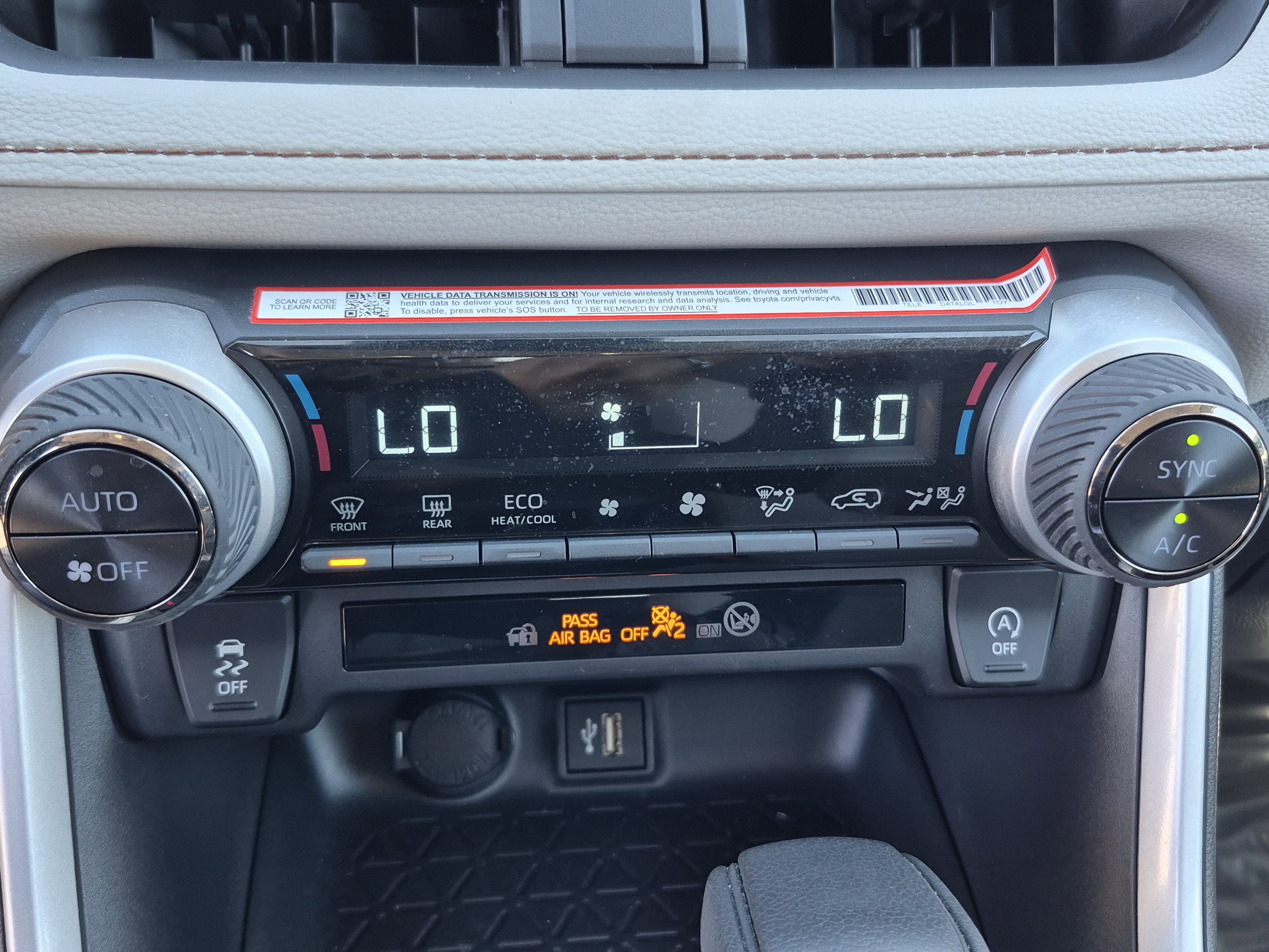 Certified 2025 Toyota RAV4 XLE AWD/4WD image 31