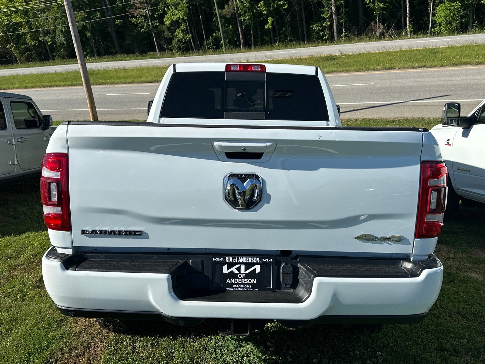 Used 2024 RAM 2500 Laramie w/ Safety Group AWD/4WD image 4