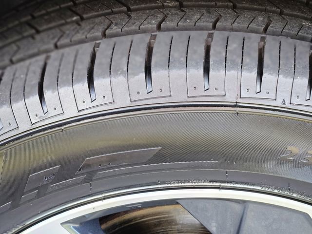 Used 2024 Nissan Rogue SV AWD/4WD image 11