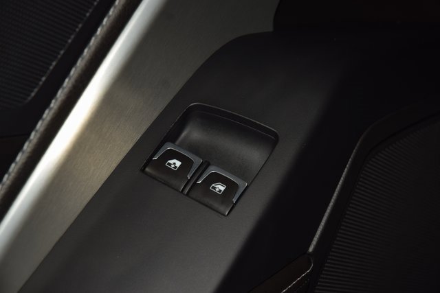 Used 2016 Chevrolet Corvette Stingray Convertible w/ Battery Protection Package image 47