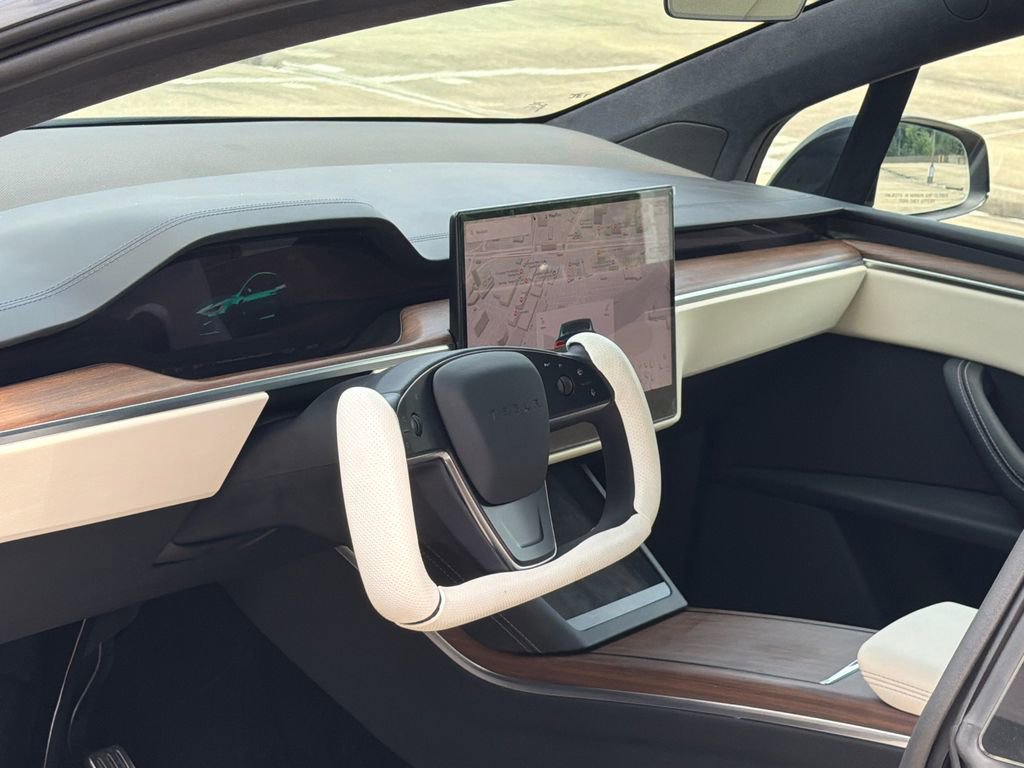 Used 2023 Tesla Model X AWD/4WD image 14