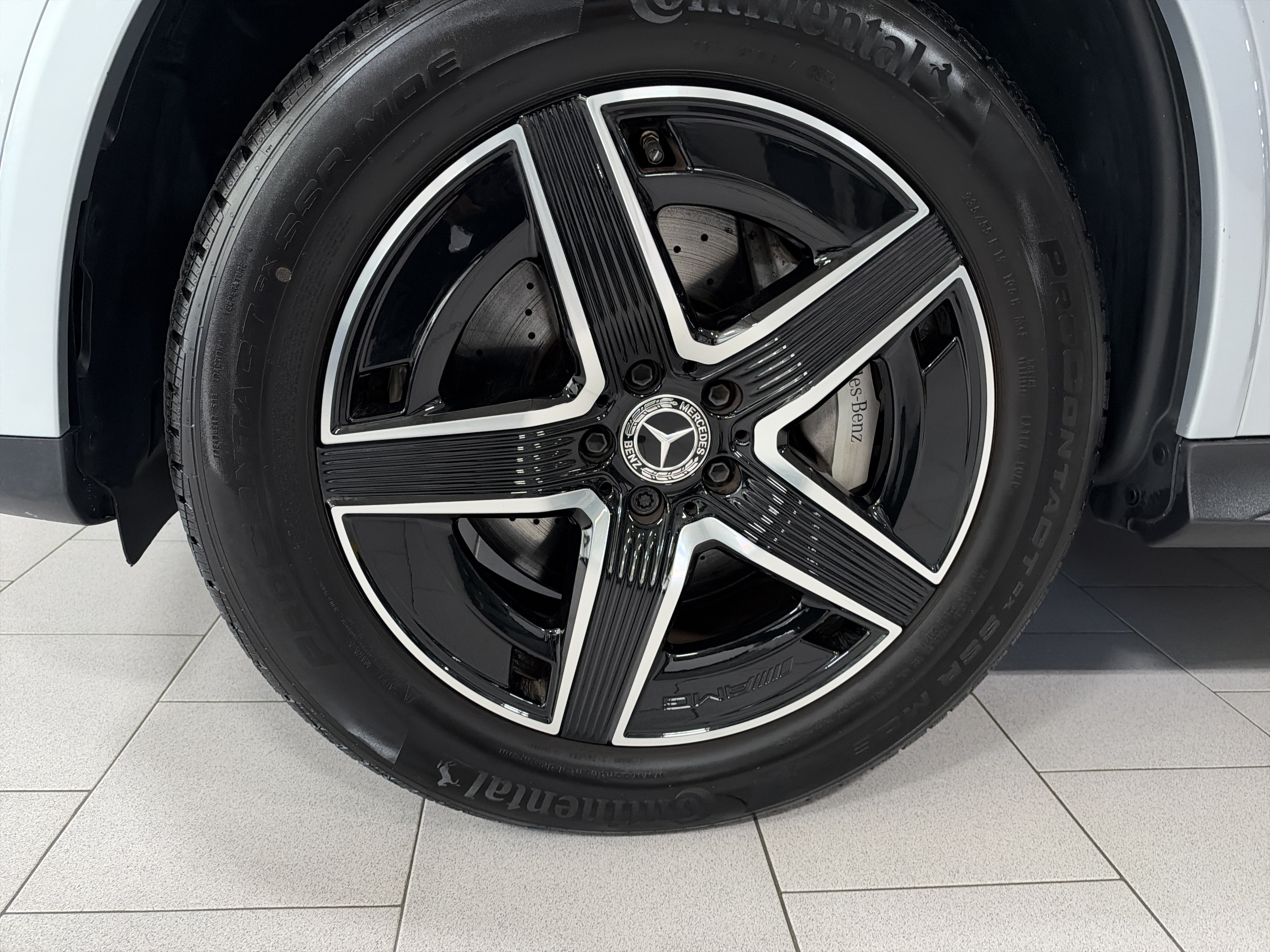 Certified 2025 Mercedes-Benz GLC 350e 4MATIC image 11