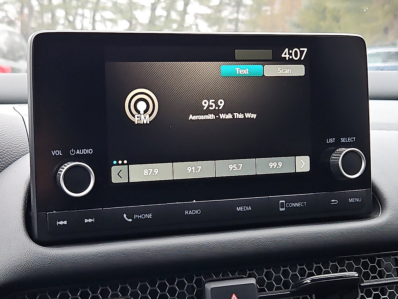 Used 2024 Honda HR-V Sport image 19