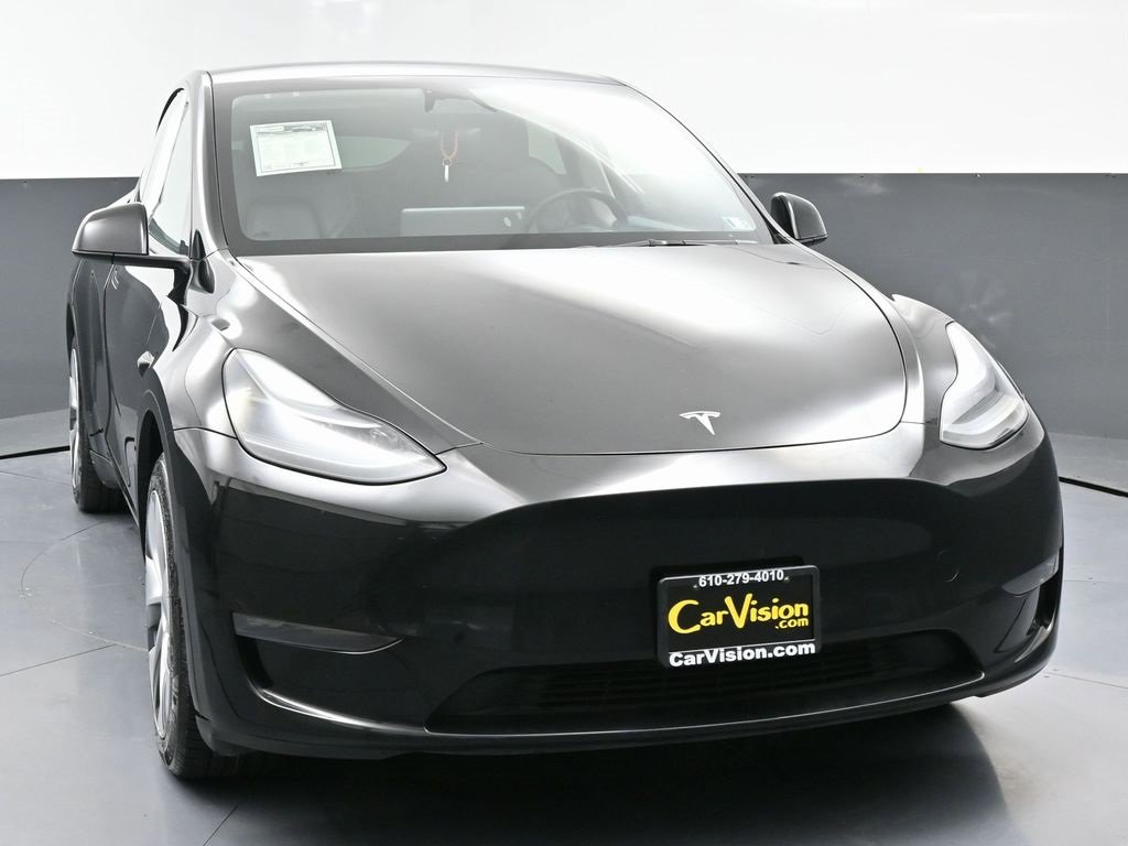 Used 2023 Tesla Model Y Long Range image 3