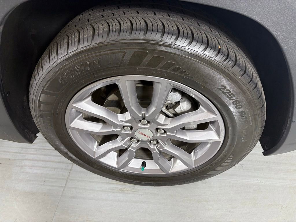Used 2024 GMC Terrain SLT FWD image 11