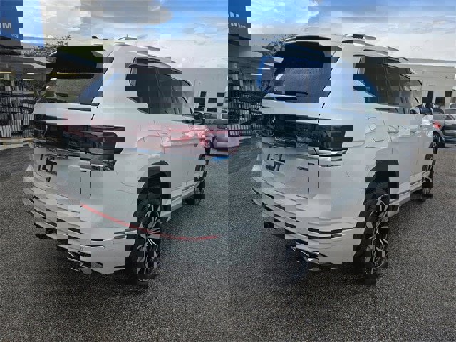 New 2026 Volkswagen Atlas SEL Premium R-Line image 5