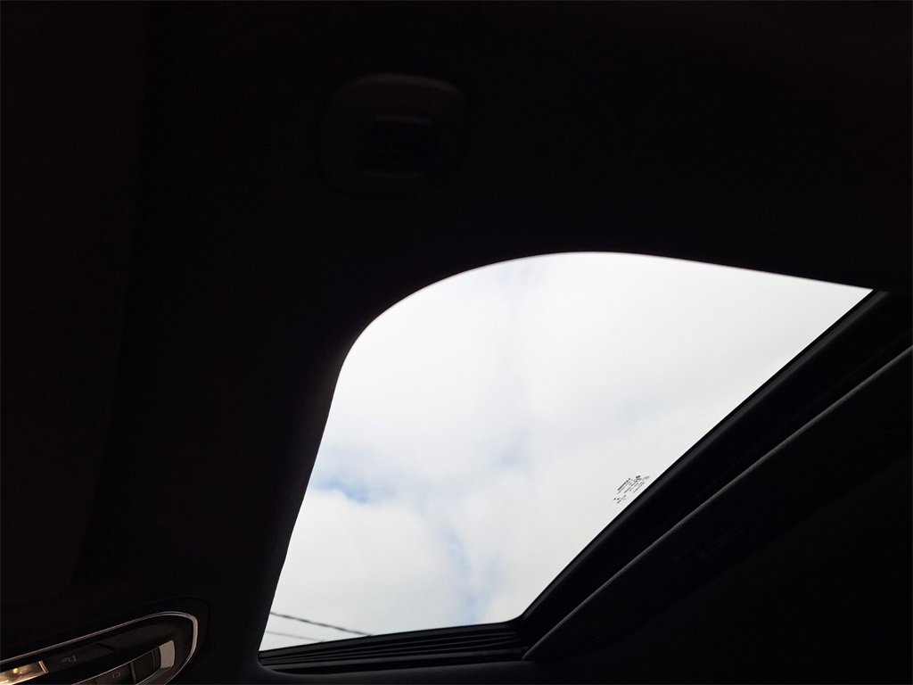 Used 2023 Jeep Grand Cherokee L Laredo image 13