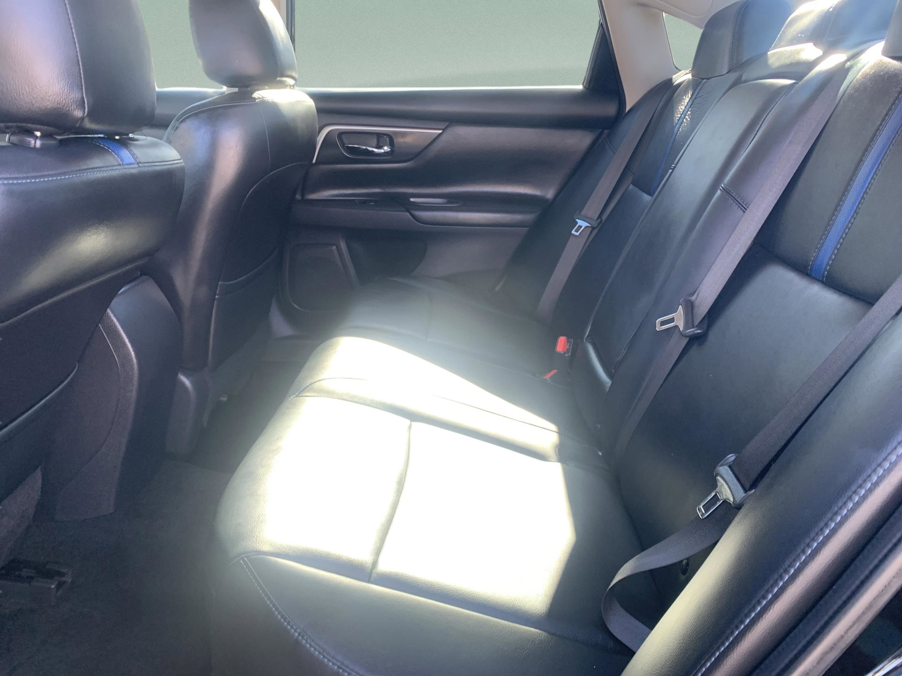 Used 2018 Nissan Altima 2.5 SR w/ SR Special Edition image 16