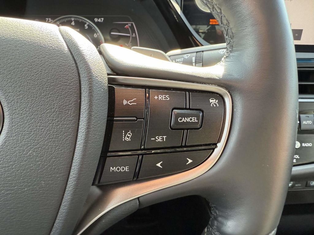 Used 2023 Lexus ES 350 Ultra Luxury w/ Accessory Package (Z2) FWD image 21