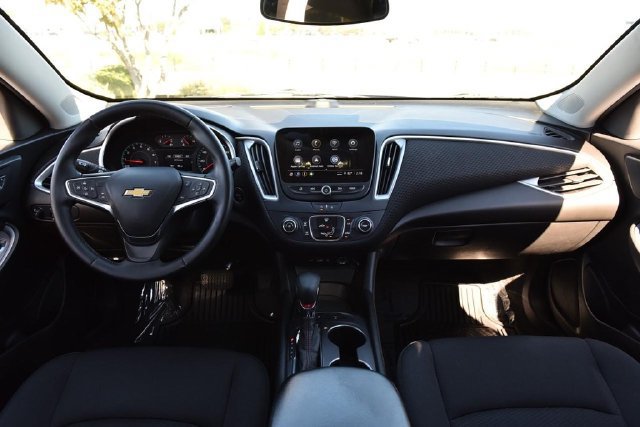 Used 2024 Chevrolet Malibu RS FWD image 7