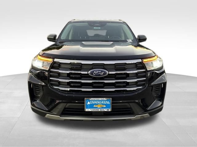 Used 2025 Ford Explorer Active image 8