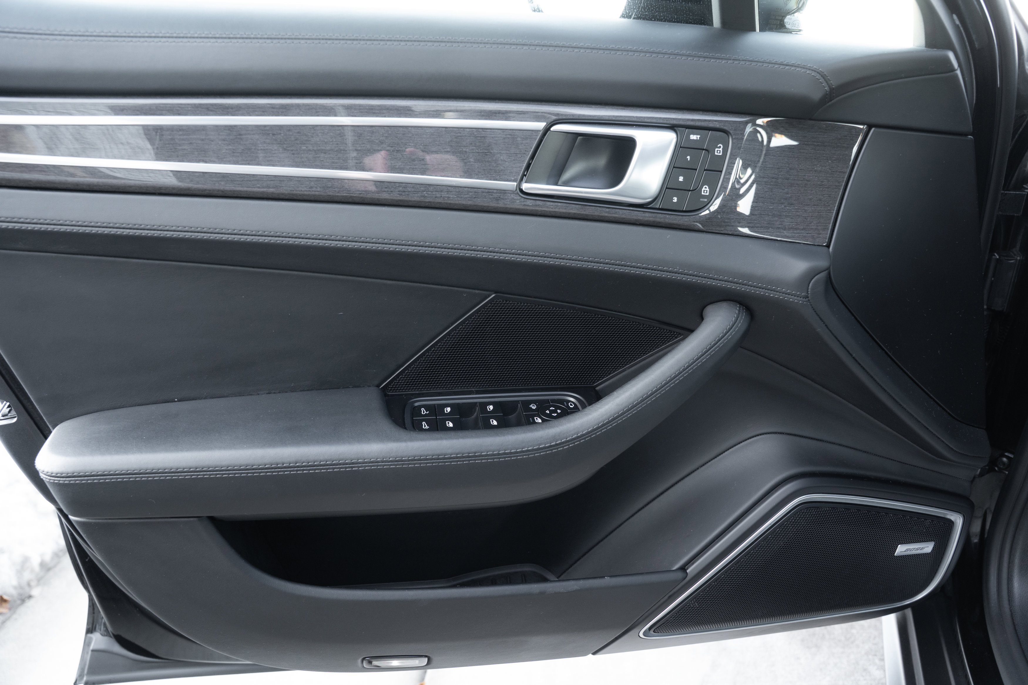 Used 2023 Porsche Panamera 4 image 20