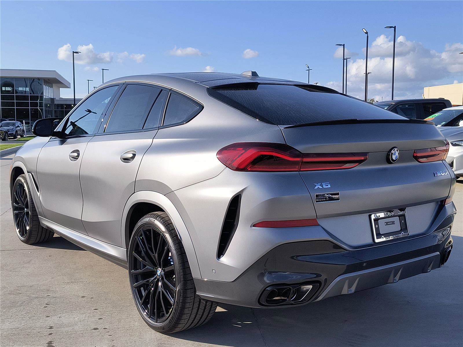 New 2026 BMW X6 M60i image 3
