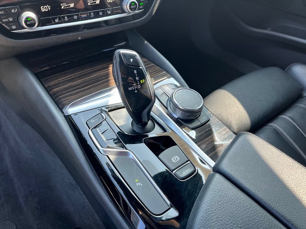 Used 2018 BMW 540i xDrive AWD/4WD image 38