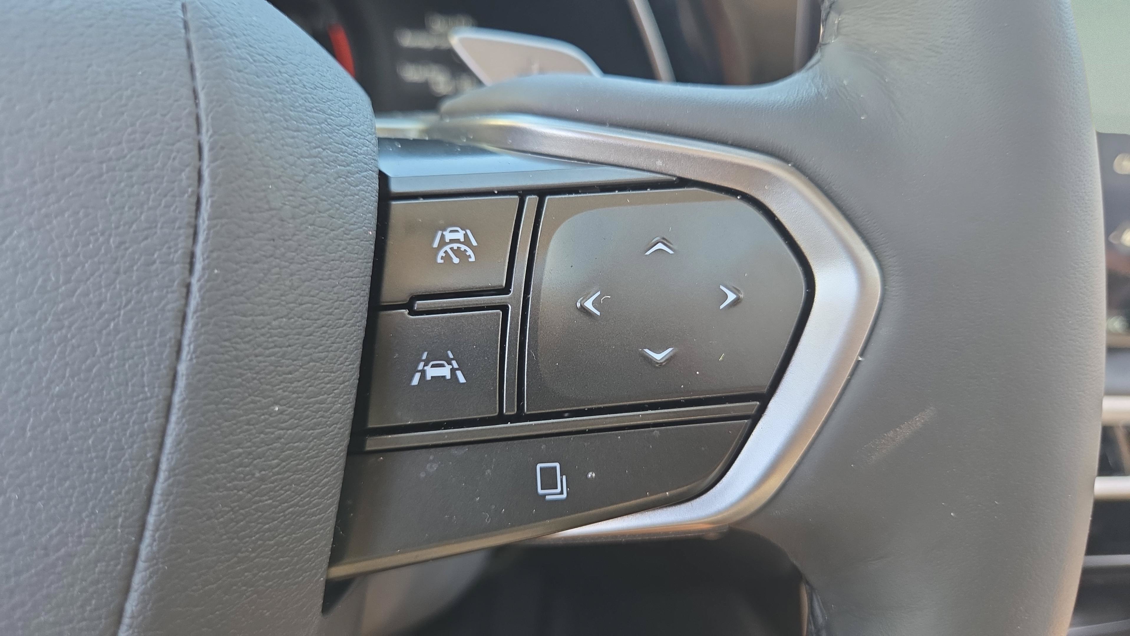 Used 2025 Lexus RX 350 Premium Plus w/ Convenience Package FWD image 24