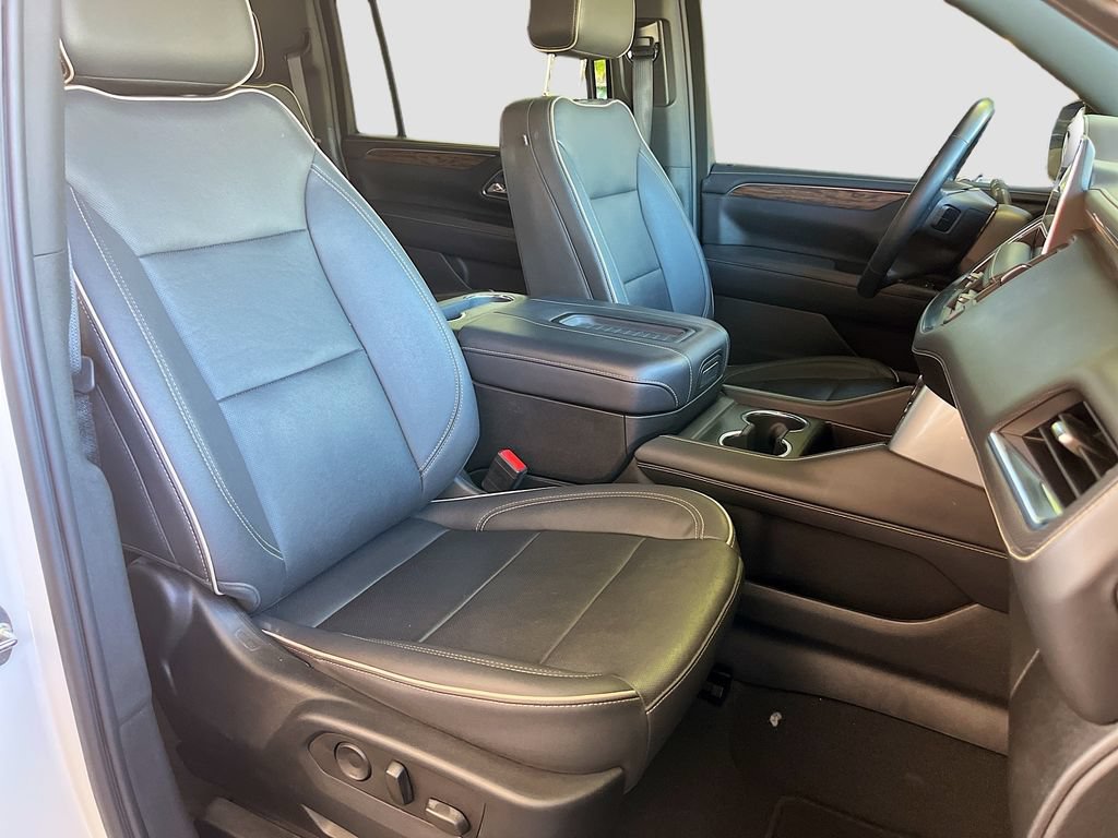 Used 2023 Chevrolet Suburban Premier RWD image 29