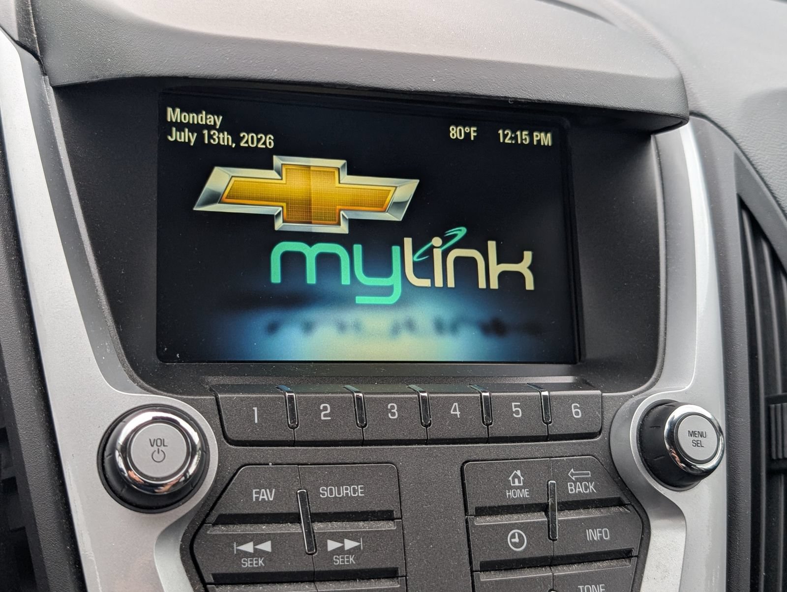 Used 2015 Chevrolet Equinox LT FWD image 9