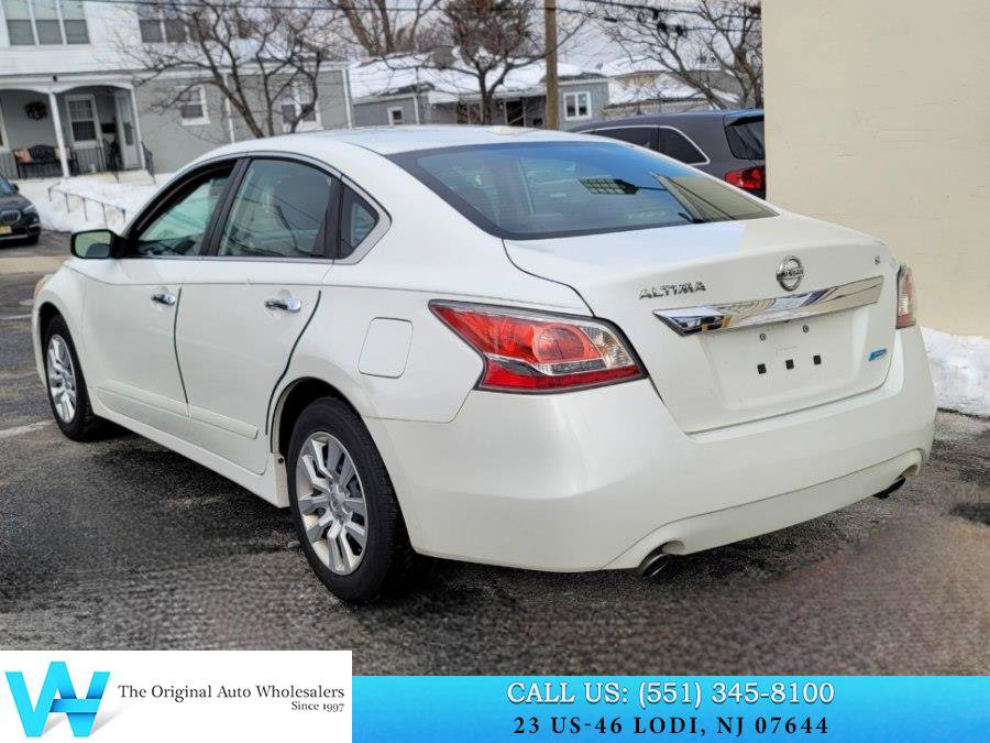 Used 2014 Nissan Altima 2.5 S w/ Display Audio Package image 4