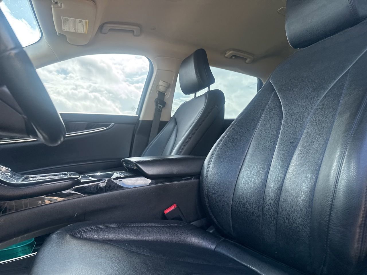 Used 2022 Lincoln Nautilus FWD w/ Premium Package image 40