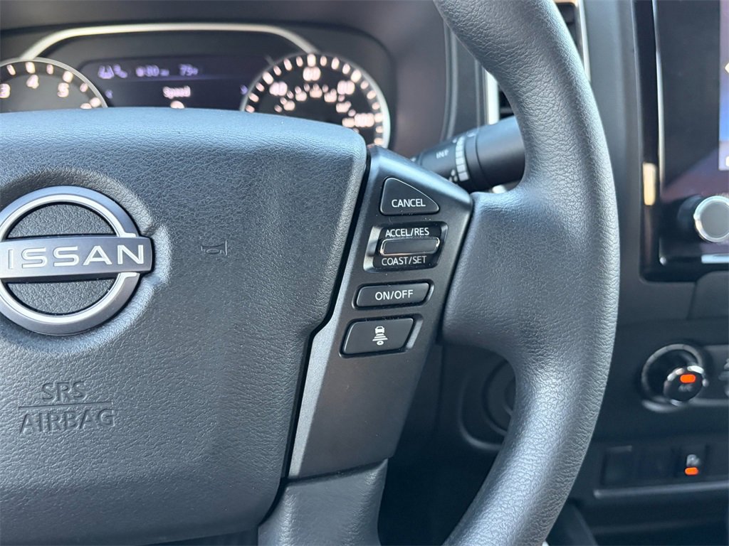 Used 2022 Nissan Frontier SV w/ Technology Package image 13