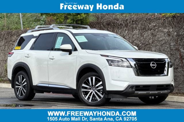 Used 2023 Nissan Pathfinder Platinum AWD/4WD image 1