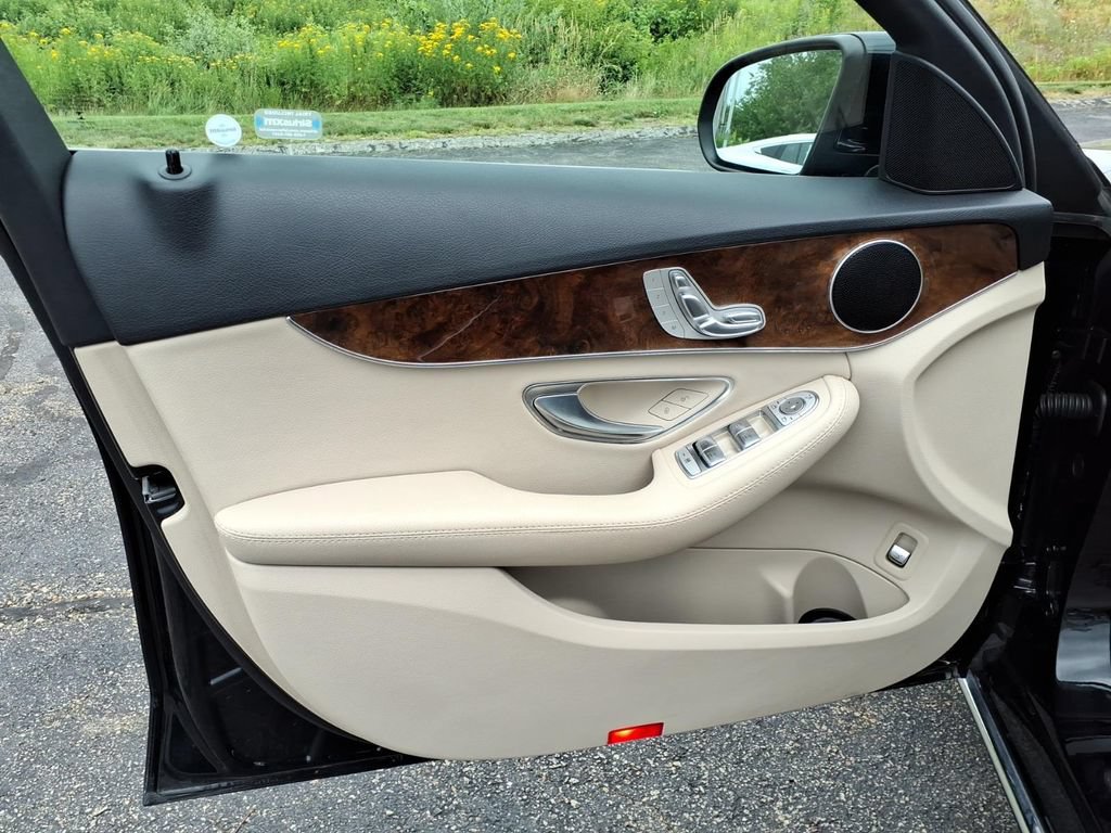 Used 2018 Mercedes-Benz C 300 4MATIC Sedan image 14
