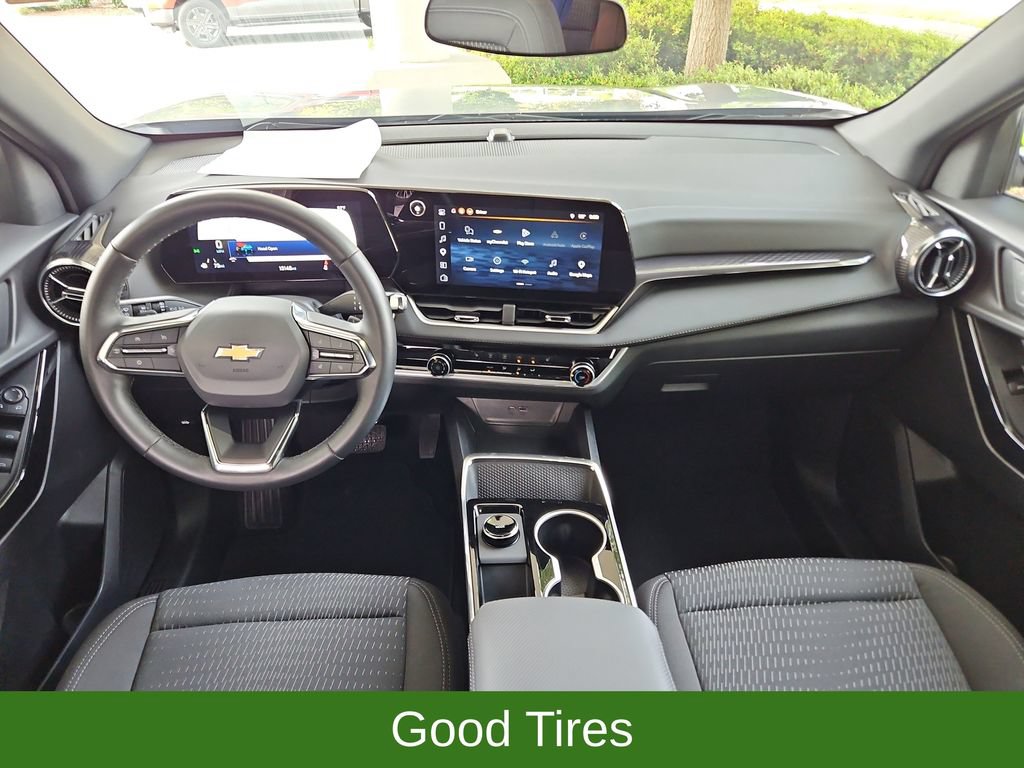 Used 2026 Chevrolet Equinox LT FWD image 9