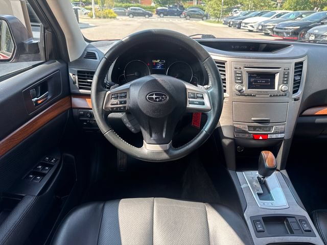 Used 2014 Subaru Outback 2.5i Limited w/ Moonroof Package AWD/4WD image 13