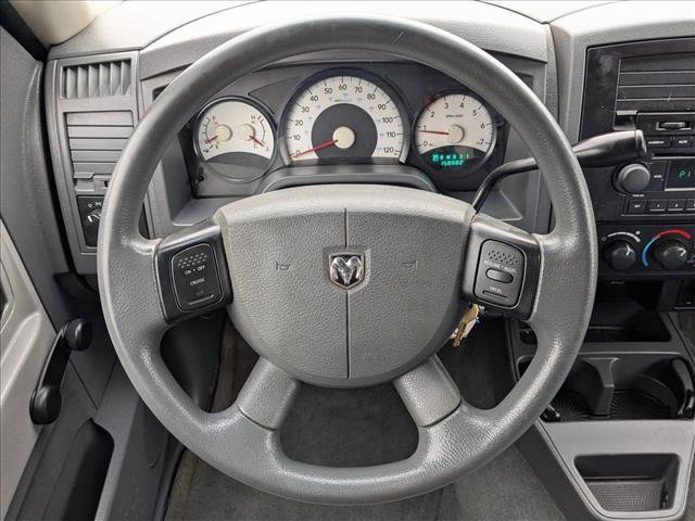 Used 2005 Dodge Dakota ST image 21