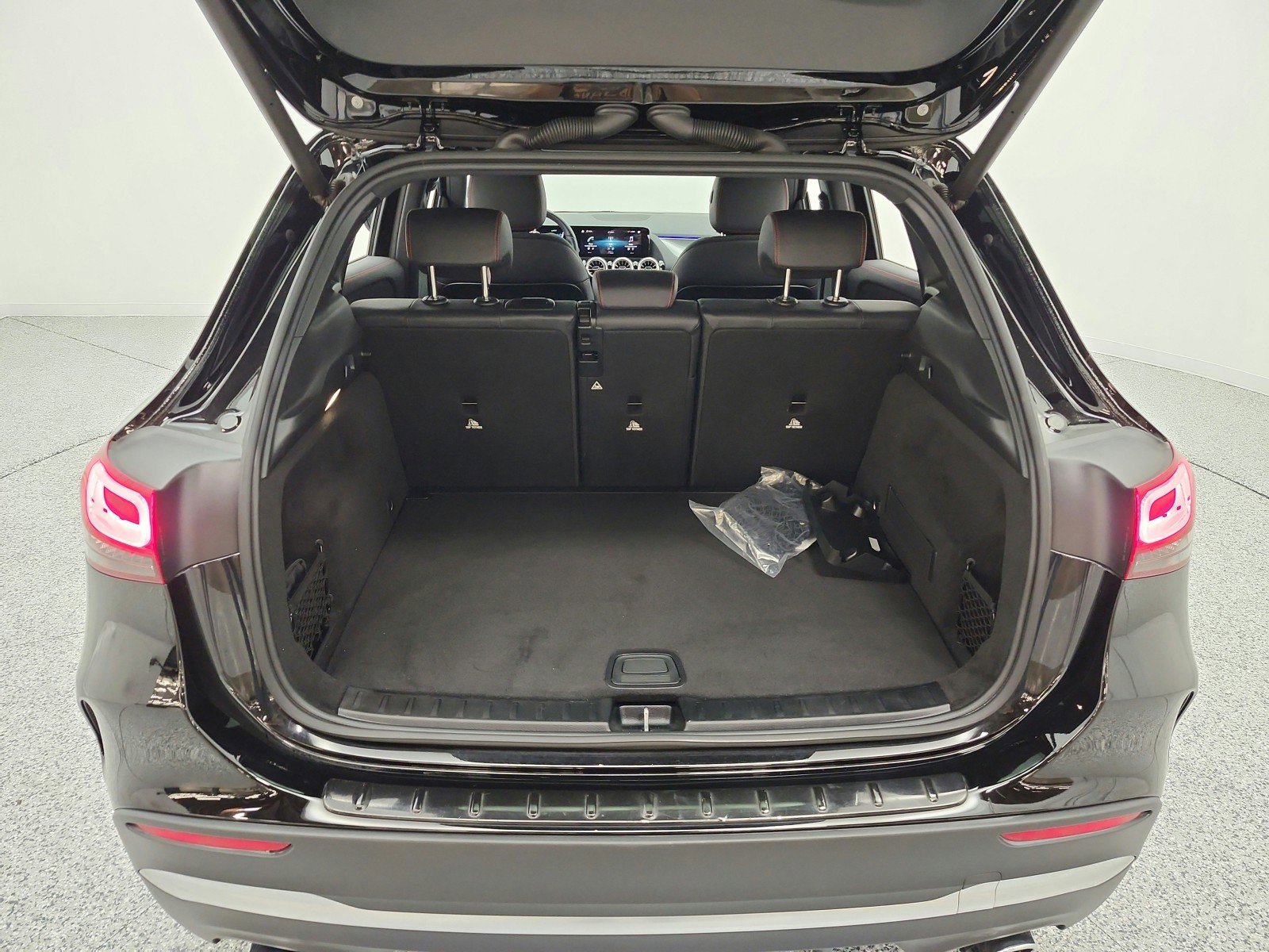 Used 2022 Mercedes-Benz GLA 35 AMG 4MATIC image 27