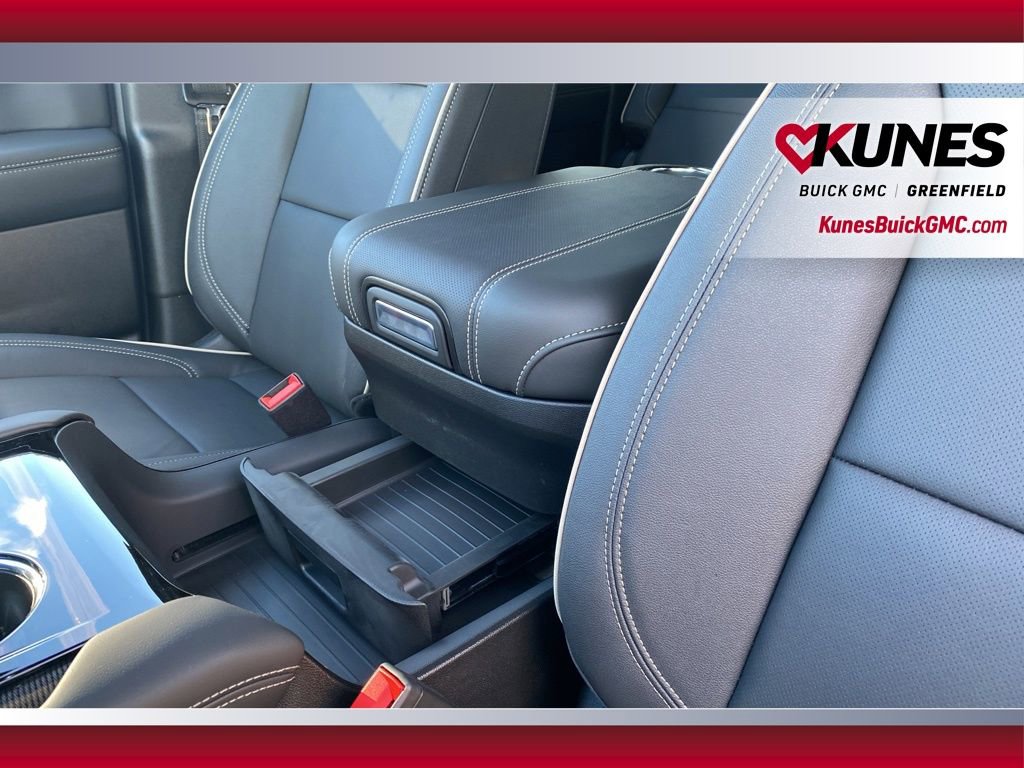 New 2026 GMC Yukon XL Elevation w/ Elevation Premium Package image 35
