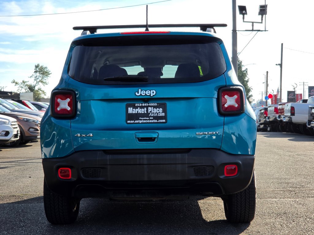 Used 2021 Jeep Renegade Sport w/ Sport Appearance Group AWD/4WD image 6