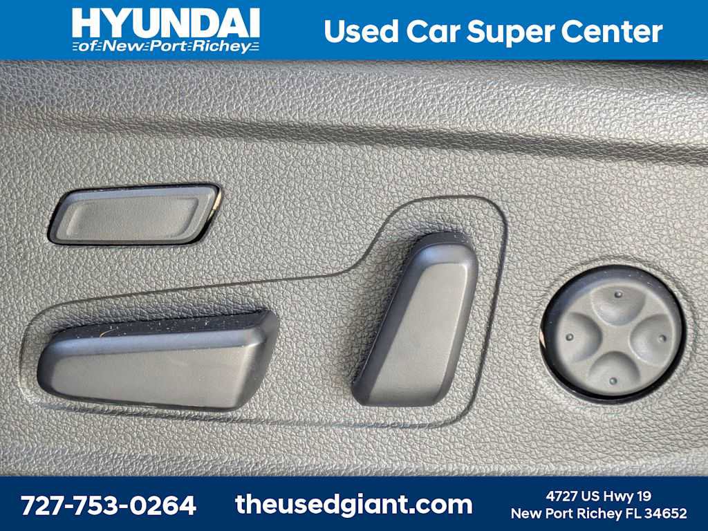 Certified 2023 Hyundai Santa Fe Limited FWD image 24