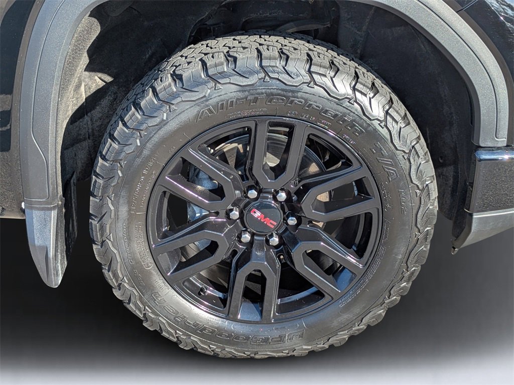 Used 2023 GMC Sierra 1500 Elevation w/ LPO, Elevation Black Package image 10