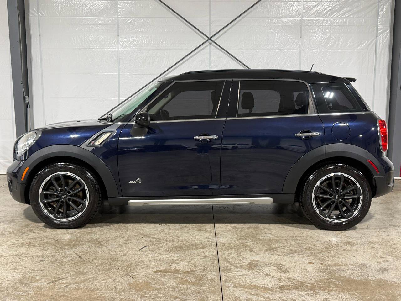 Used 2016 MINI Cooper Countryman S image 2