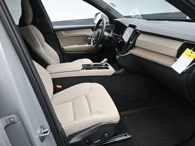 Used 2026 Volvo XC90 B6 Plus w/ Protection Package Premier image 30