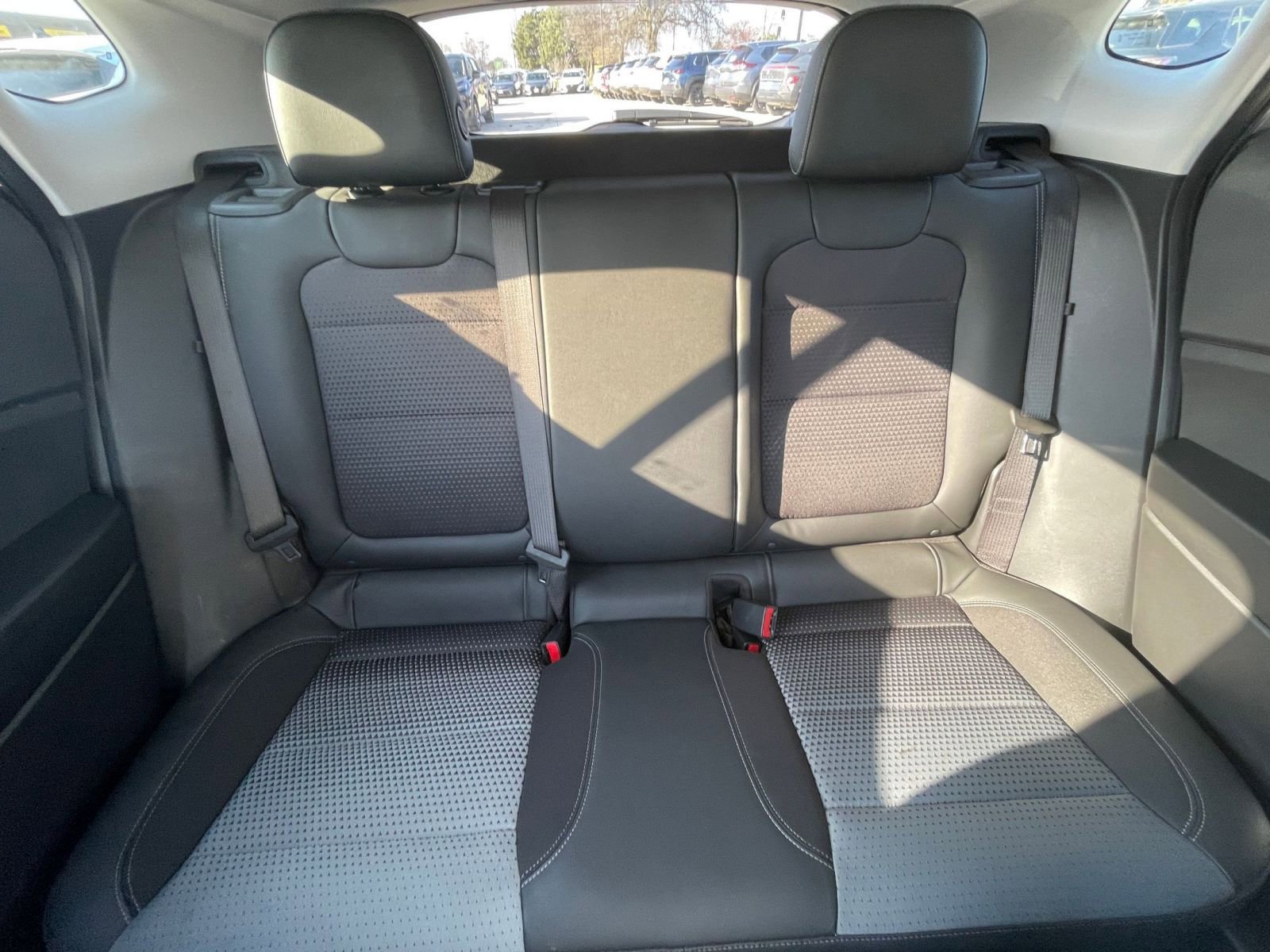 Used 2025 Chevrolet Trax LT image 37