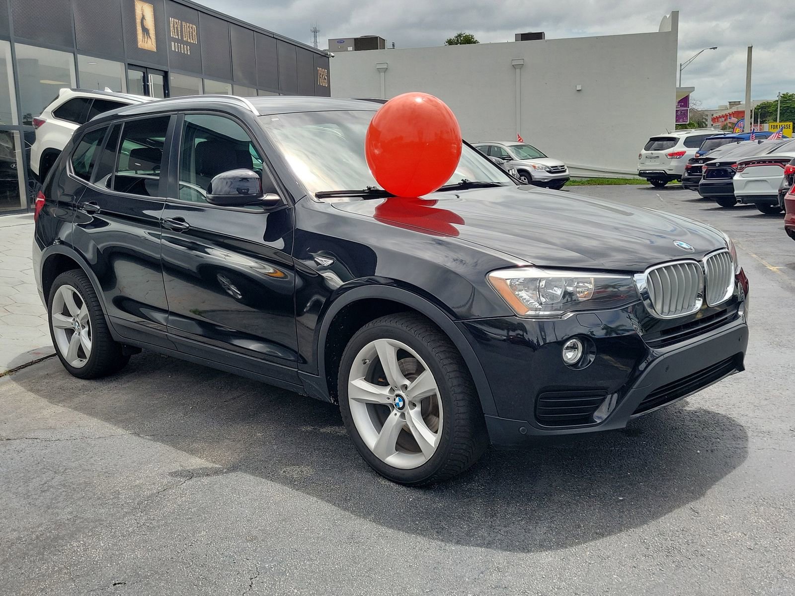 Used 2017 BMW X3 sDrive28i RWD image 3