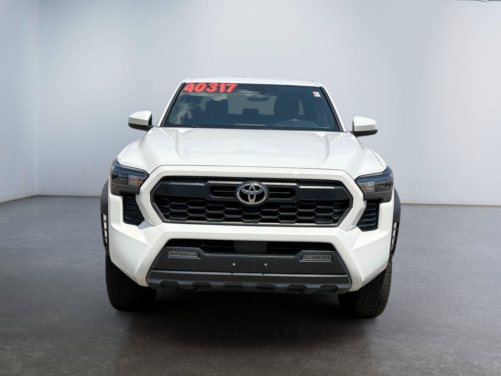 Used 2024 Toyota Tacoma TRD Off-Road AWD/4WD image 8